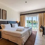 Vale D'oliveiras Quinta & Курортный комплекс Карвоейру