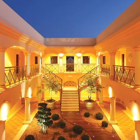 Vale D'oliveiras Quinta & منتجع كارفويرو