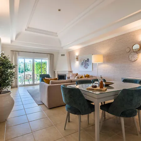 Vale D'oliveiras Quinta & 5* Карвоейру